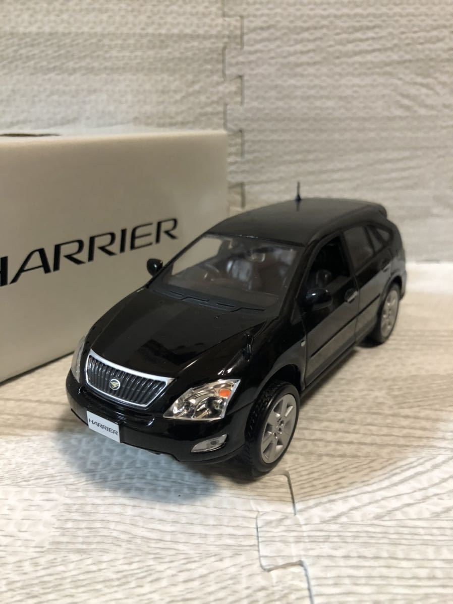 トヨタ 1⁄30 新型 ハリアー HARRIER プレシャスブラック 1円～ 1/30