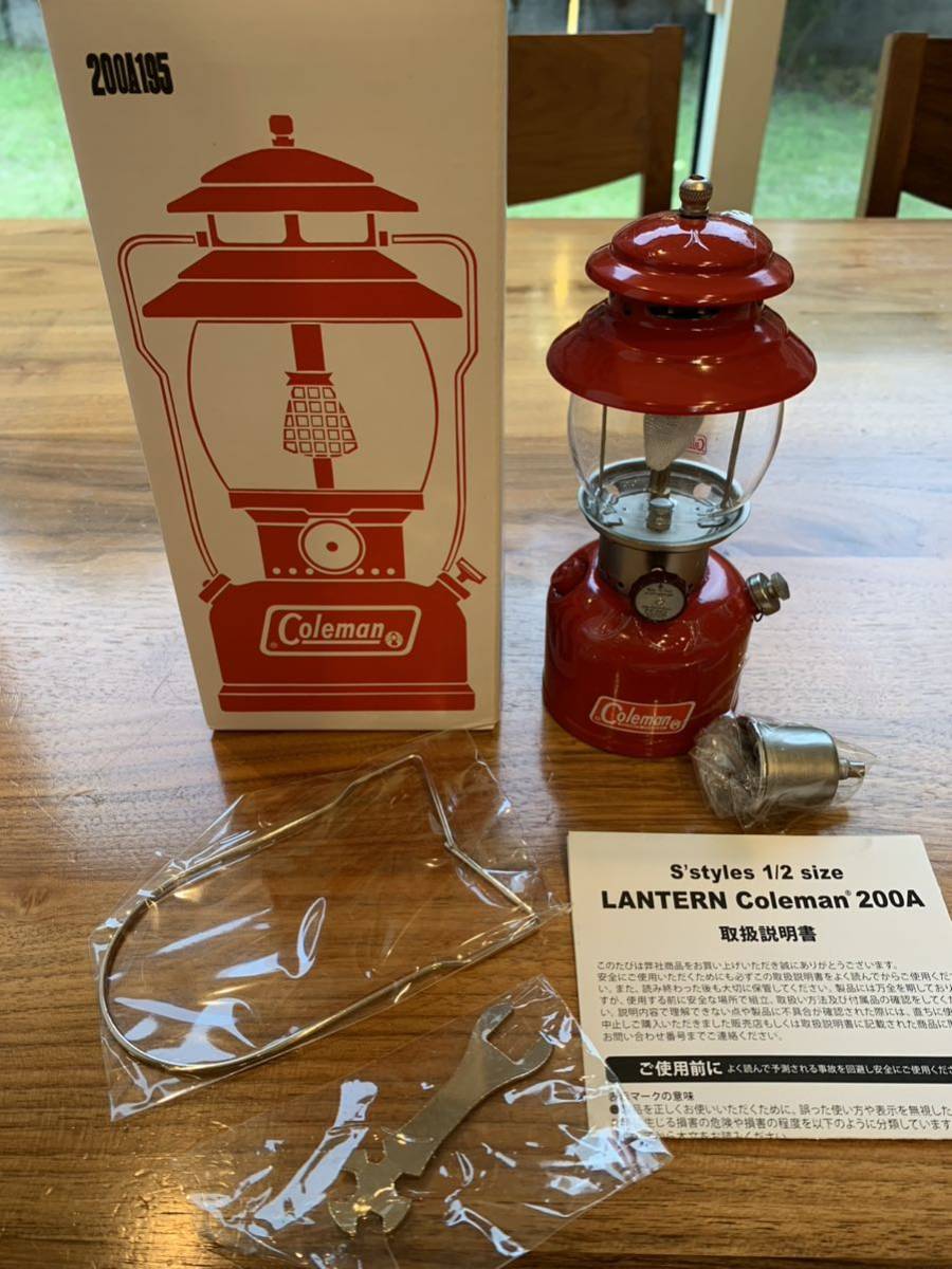 激レア新品!コールマン × 千値練 200A195 1/2サイズLEDランタン 激レア新品!コールマン × 千値練 200A195 1/2サイズLEDランタン