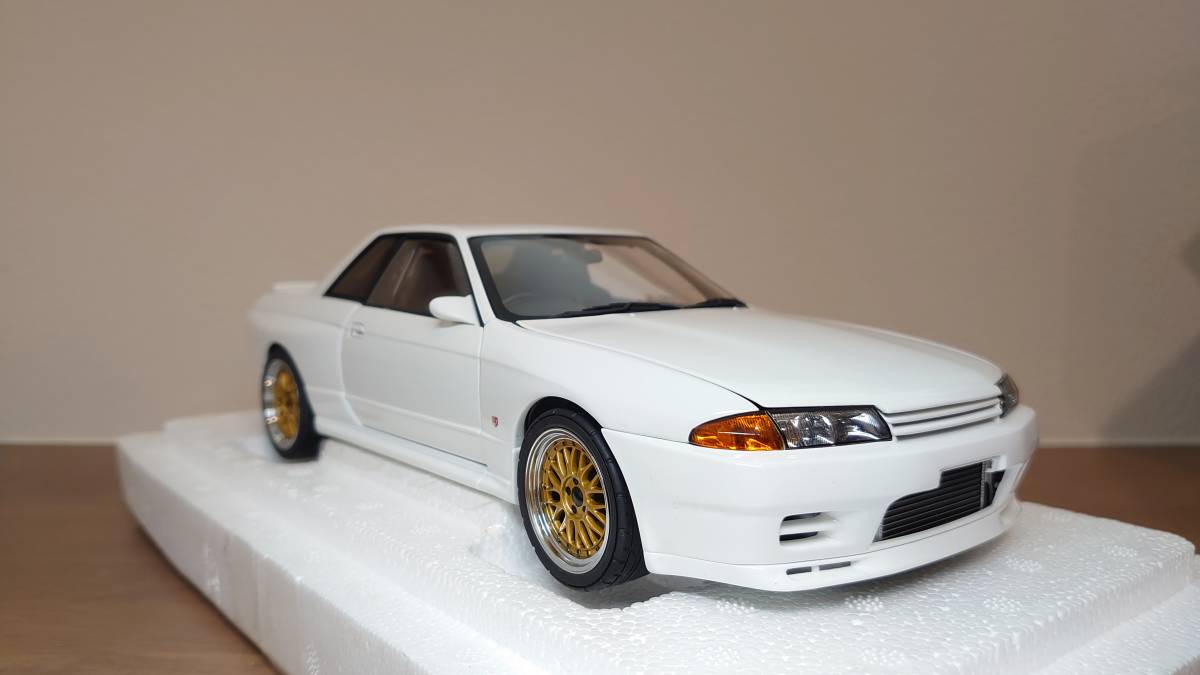 autoart オートアート 1/18 スカイライン 日産 GT-R BNR32 r32 湾岸 