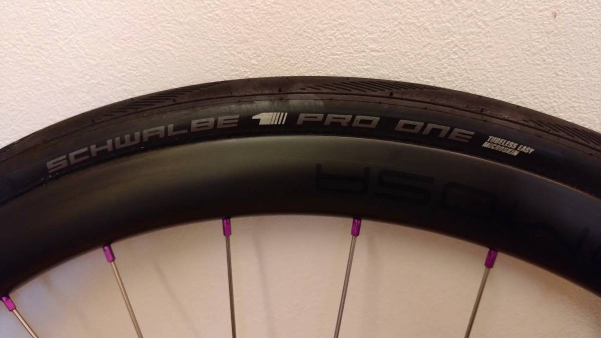 中古 FORMOSA カーボンリム ディスクブレーキ ホイール SCHWALBE PRO ONE チューブレスレディタイヤ 前後_2