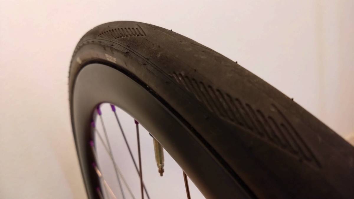 中古 FORMOSA カーボンリム ディスクブレーキ ホイール SCHWALBE PRO ONE チューブレスレディタイヤ 前後_7