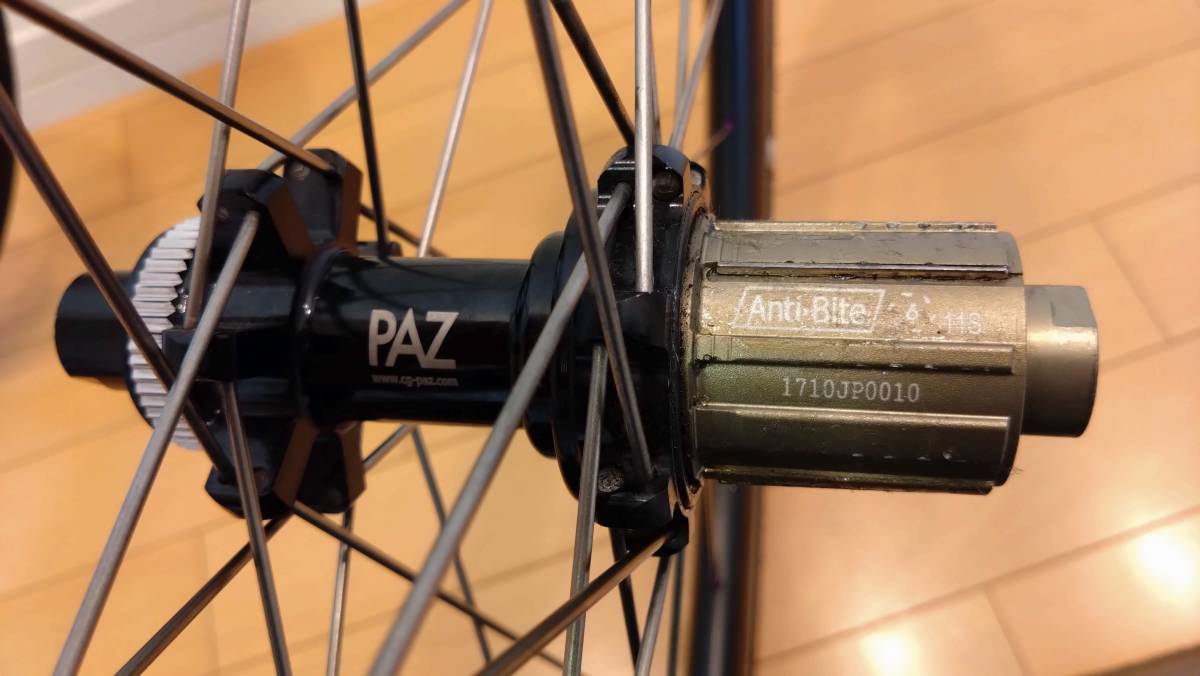 中古 FORMOSA カーボンリム ディスクブレーキ ホイール SCHWALBE PRO ONE チューブレスレディタイヤ 前後_9