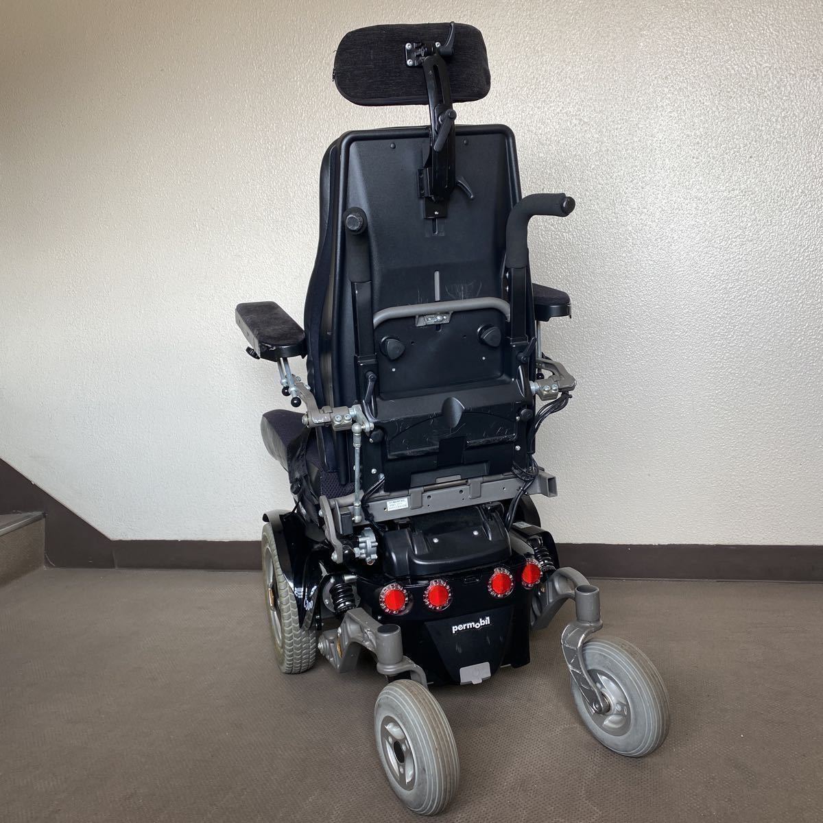 引取限定/電動車椅子/Permobil ペルモビールC300 前輪駆動 電動