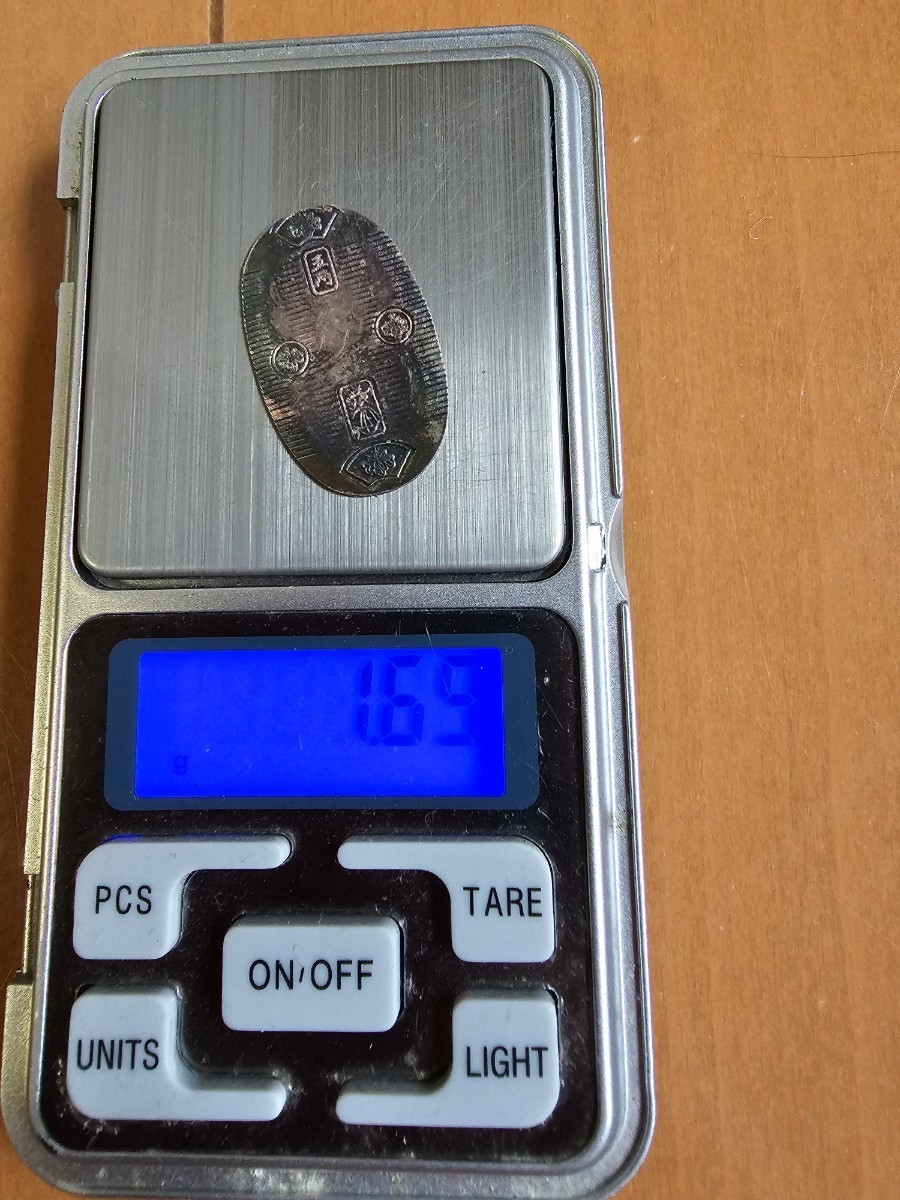 純銀小判木箱入り五両1.69g3センチくらい_2
