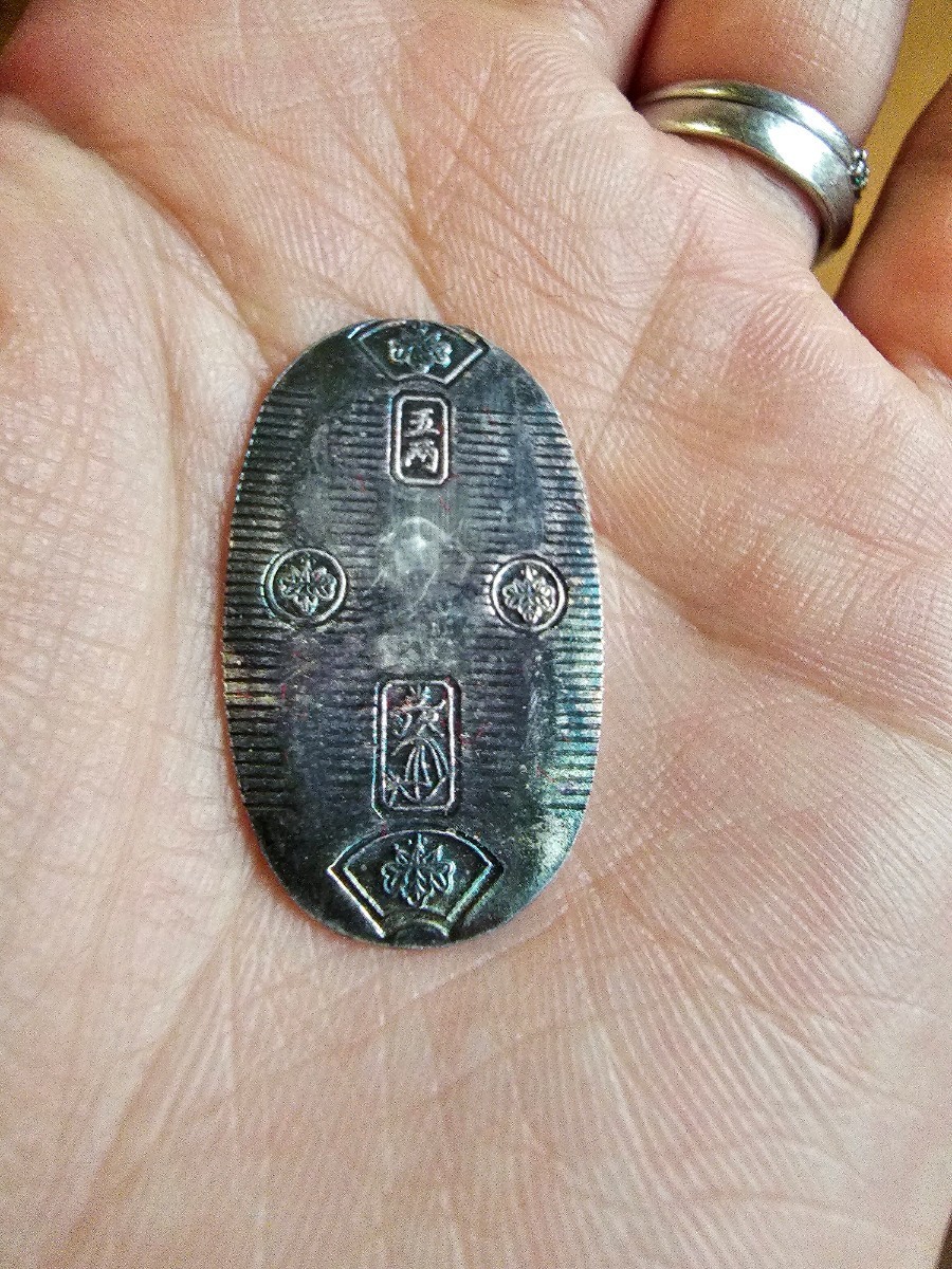 純銀小判木箱入り五両1.69g3センチくらい_4