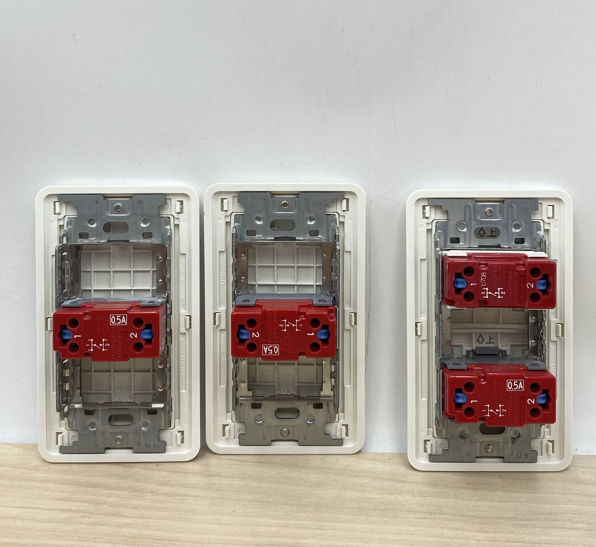 no.8931 JIMBO スイッチ3個セット WJ-1CL WJ-1 W7×D3×H12cm 電材 配電 