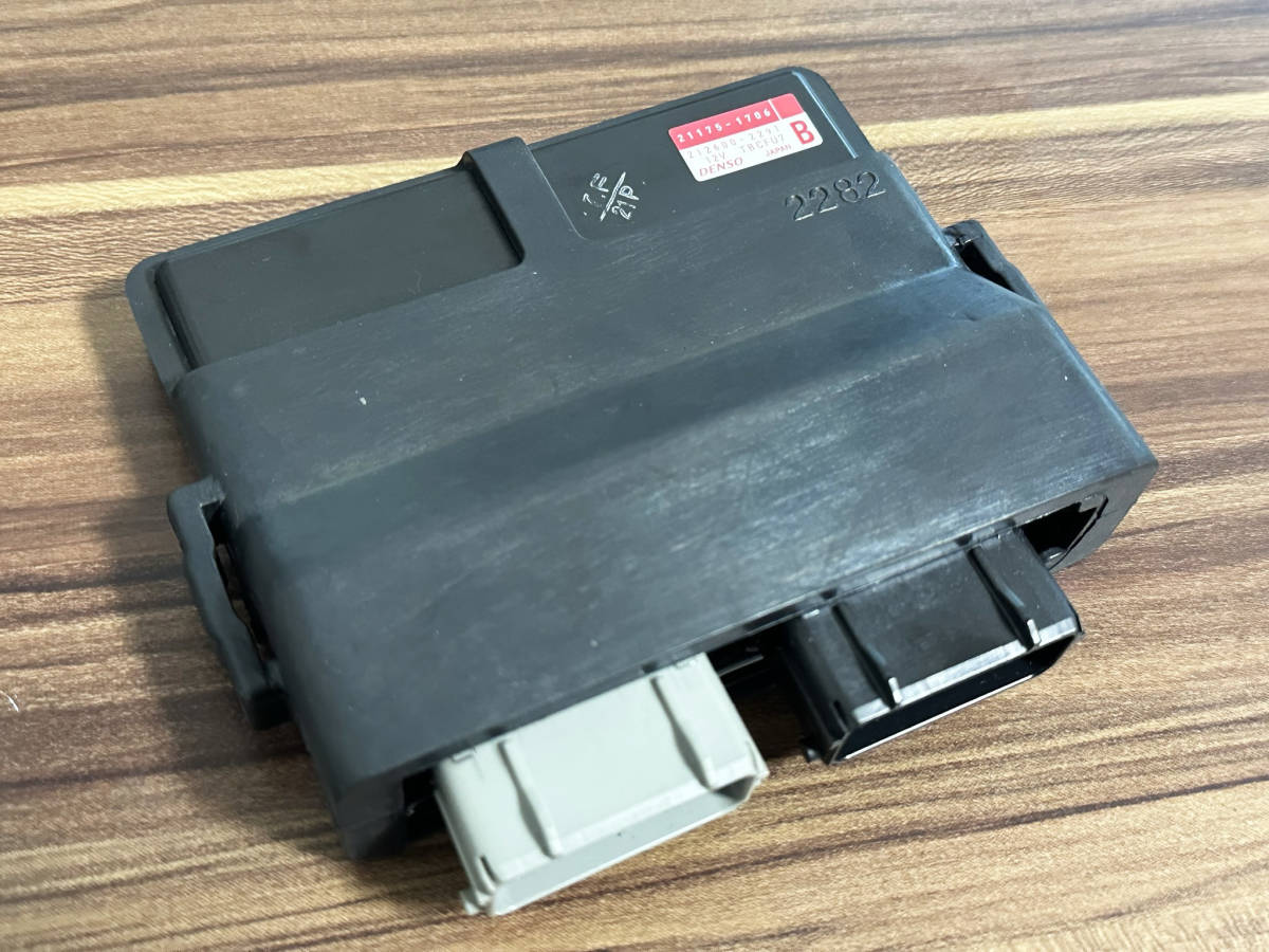 【Kawasaki　Z900RS（2023）　ECU書き換え済みレーシングECU　イモビライザなし】