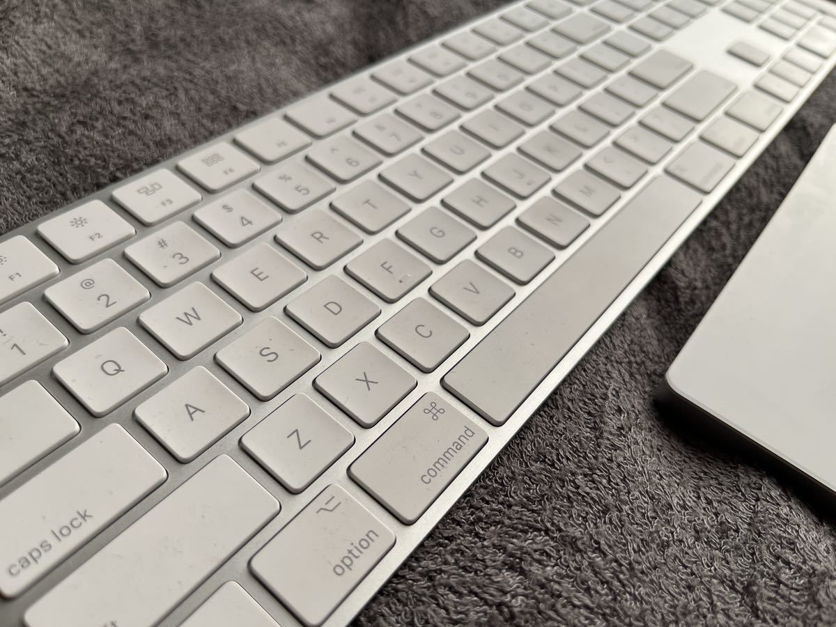 【中古】Apple Magic Keyboard (US) + Magic Trackpad lightning