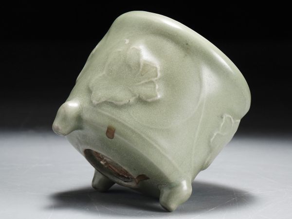 中国古美術 宋時代青磁香炉 龍泉窯三足香炉W66-0 中国古美術 宋時代
