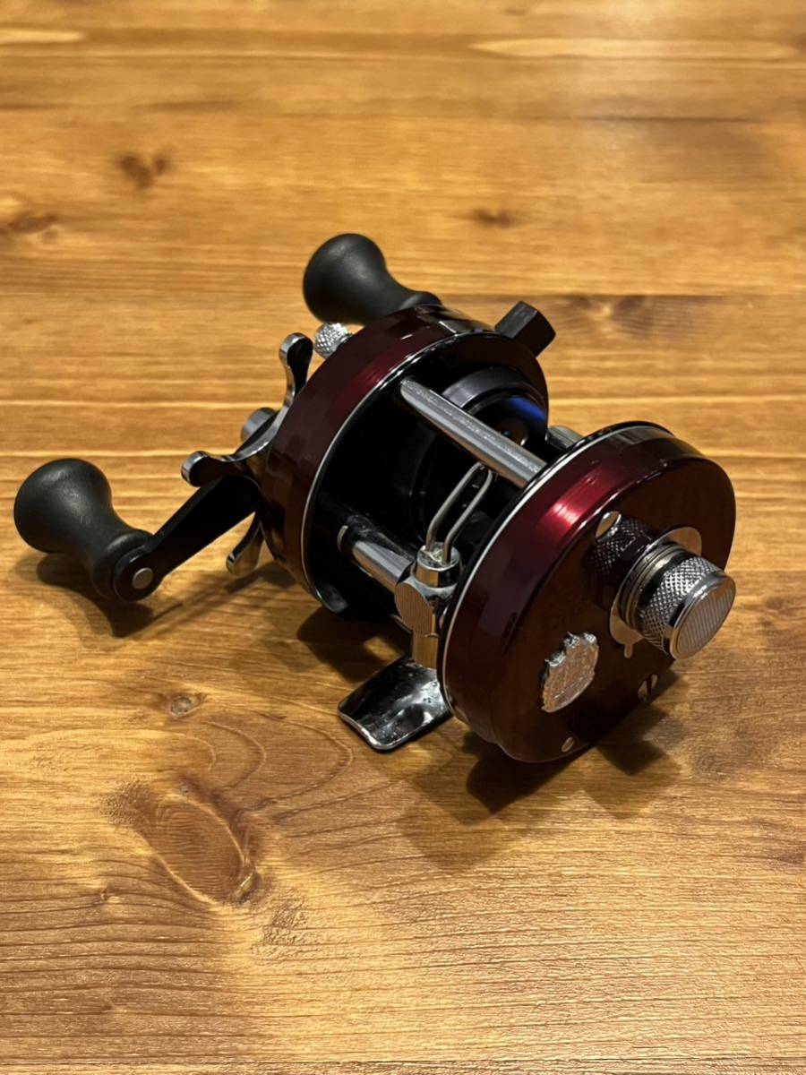 Ambassadeur 1500C バーガンディ アブ アンバサダー ワインレッド Abu 渓流 ルアー トラウト 釣り