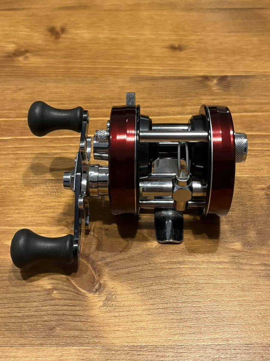 Ambassadeur 1500C バーガンディ アブ アンバサダー ワインレッド Abu 渓流 ルアー トラウト 釣り