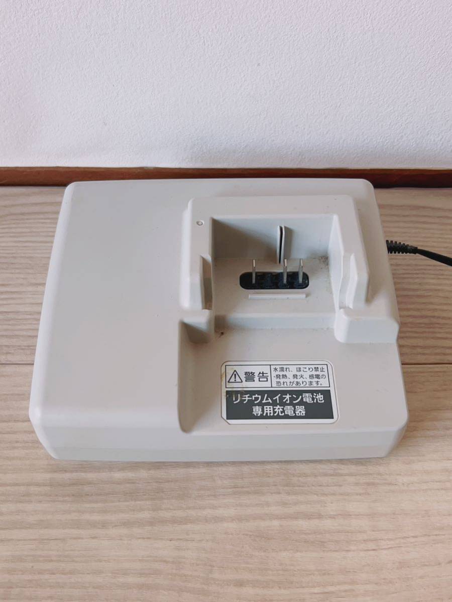 Panasonic パナソニック NKJ067 電動自転車用 バッテリー充電器 nkj067