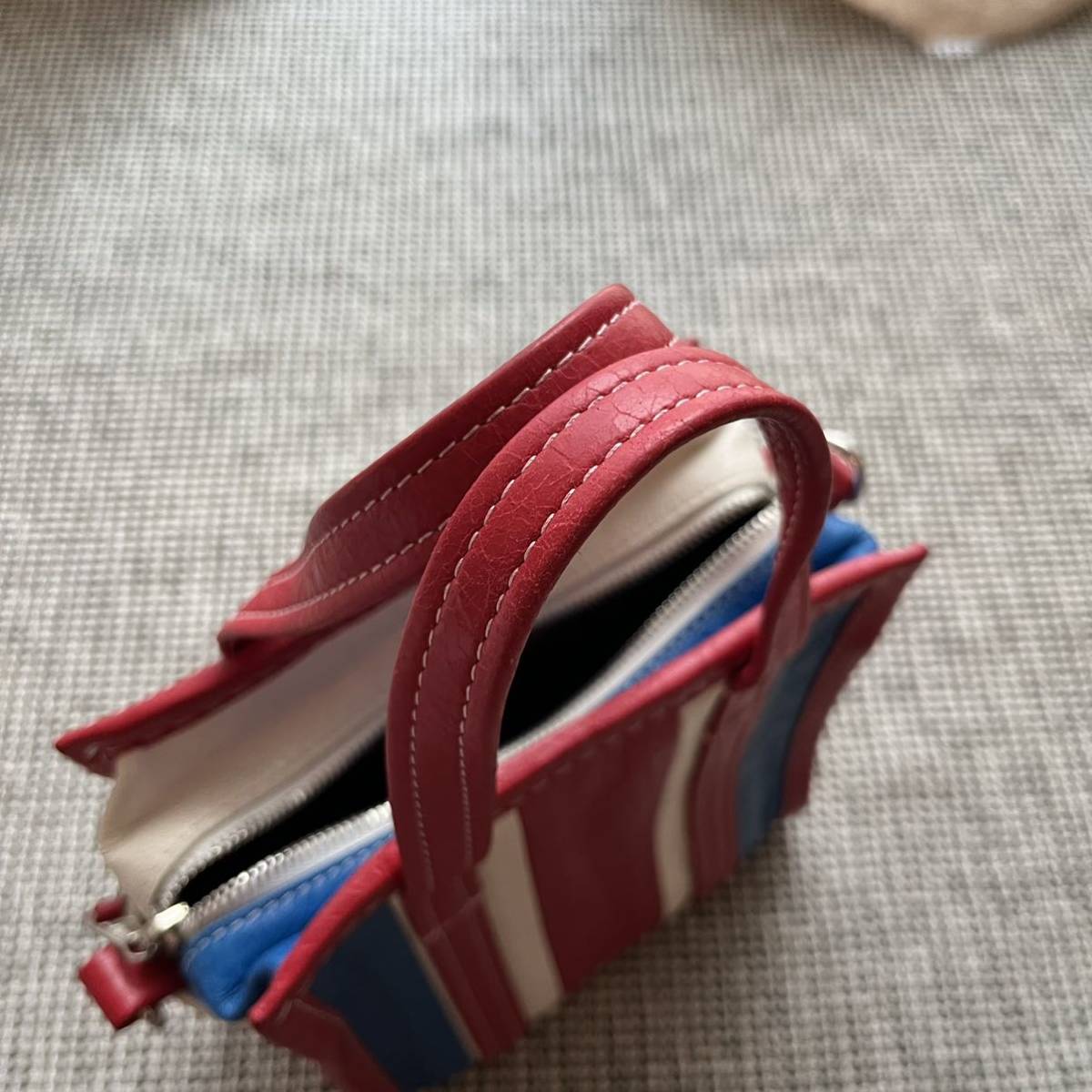 BALENCIAGA バザールショッパー XS トートバッグ ストライプ BALENCIAGA バザールショッパー XS トートバッグ ストライプ