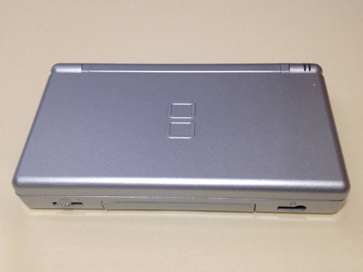 【美品　中古動作品】　ニンテンドー　任天堂　DS Lite （グロスシルバー）＋付属品付き_5
