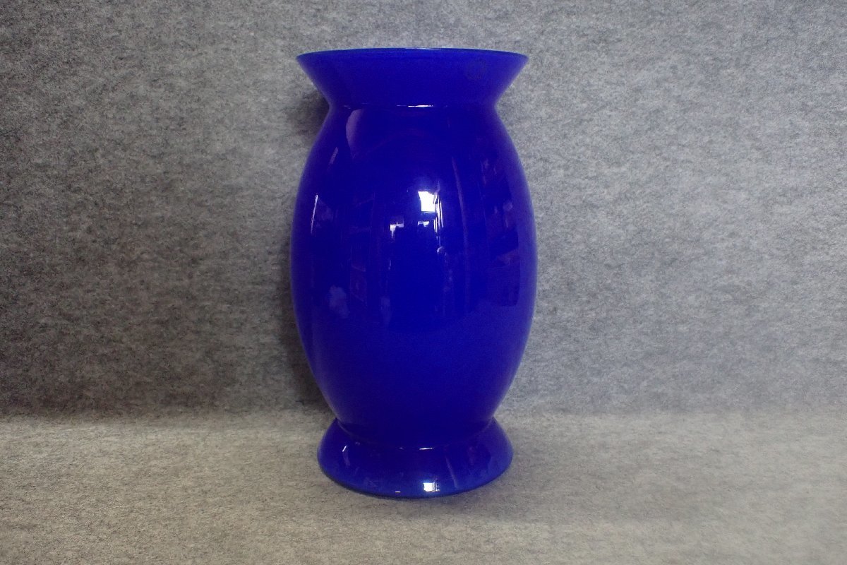 ☆0829204 ガラス製 青色 色付 大型 ガラス 花瓶 サイン有 28cm ☆