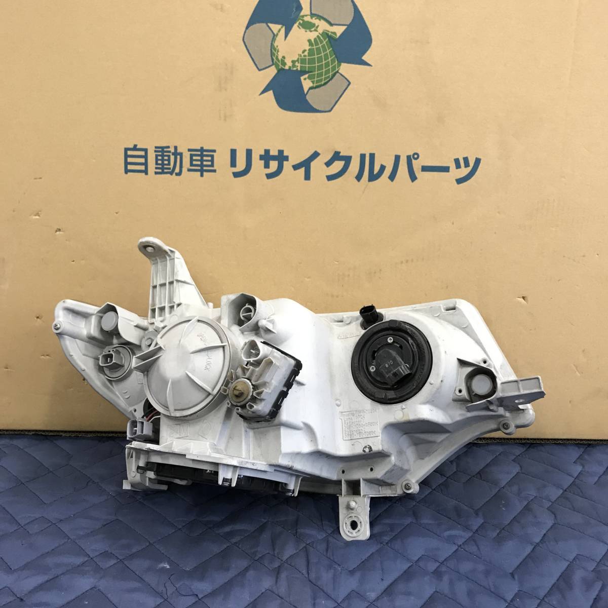 ☆DAIHATSU ダイハツ タントカスタム (L375S) 純正 ヘッドライト HID