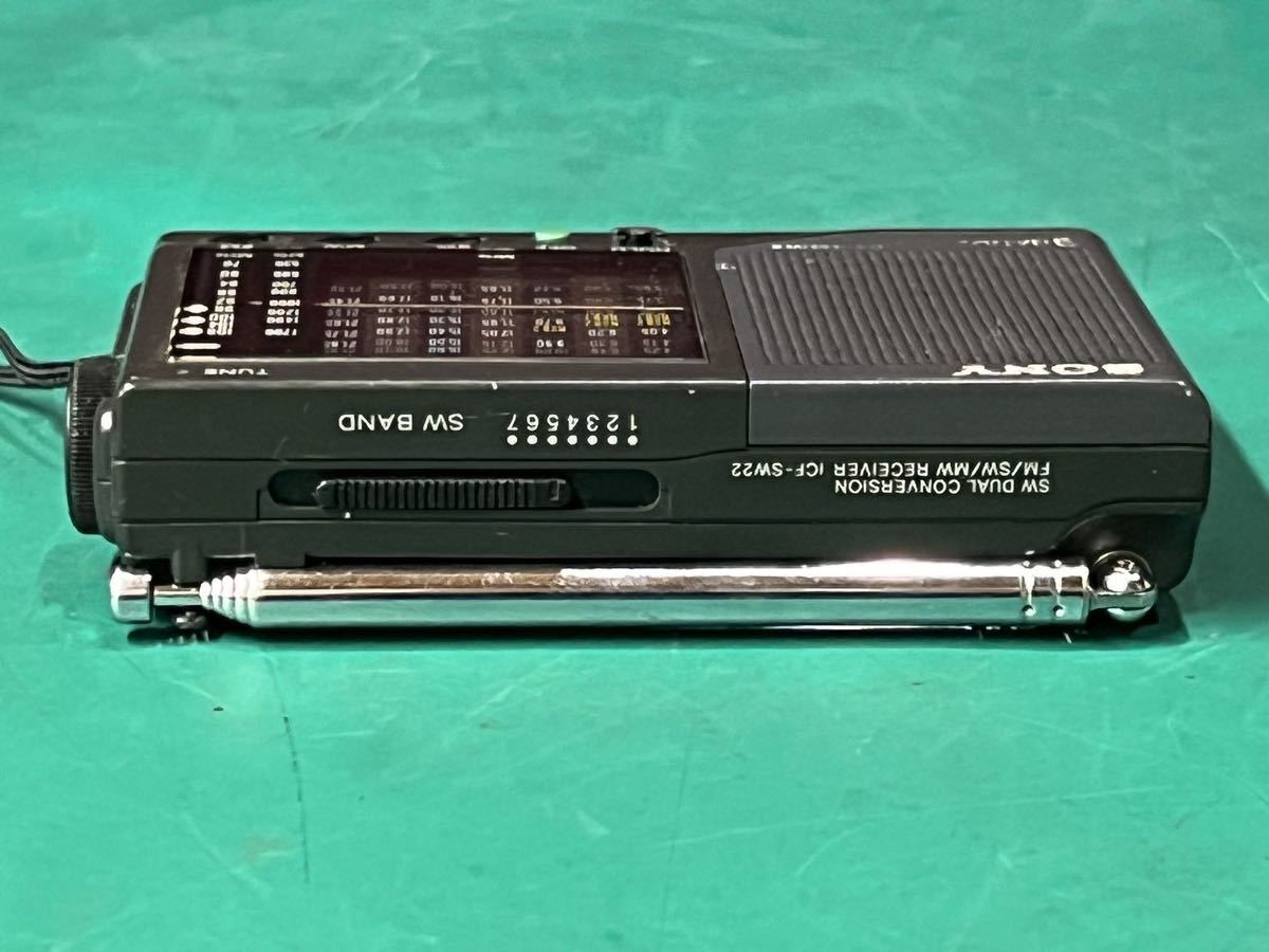 SONY FM/SW/MW 9バンド小型ラジオ ICF-SW22 ケース付き 動作OK (60s)