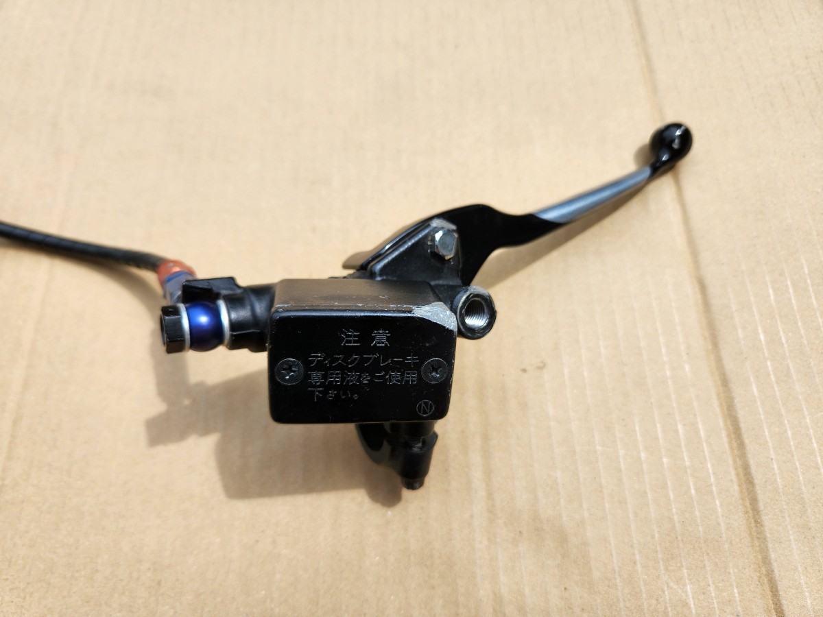 NSF100 nsr50 フロントブレーキキャリパー　マスターシリンダー　レバー NSR50 後期 ブレーキ マスターシリンダー レバー ガードとメッシュ