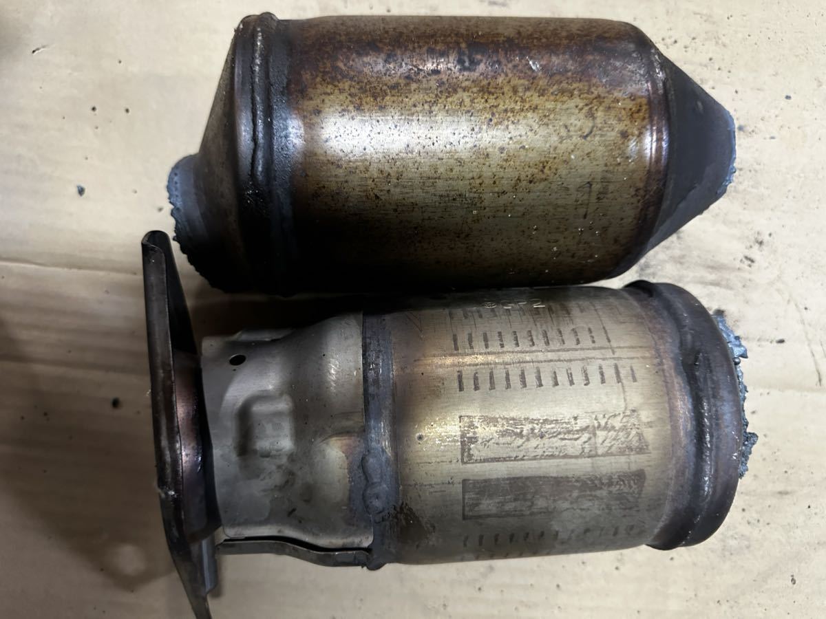 ノア ヴォクシー ZWR80 触媒 GP2 TJ2 トヨタ ノア ZWR80 2ZR GP2 TJ2 触媒 キャタライザー 素材用 Yahoo
