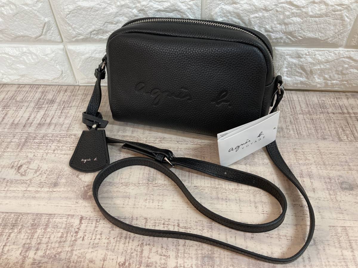 ☆未使用品　タグ付　agnes b. アニエスベー 牛革 ショルダーバッグ　AS25 ブラック　エンボスロゴ　レディースレザーショルダーバッグ　