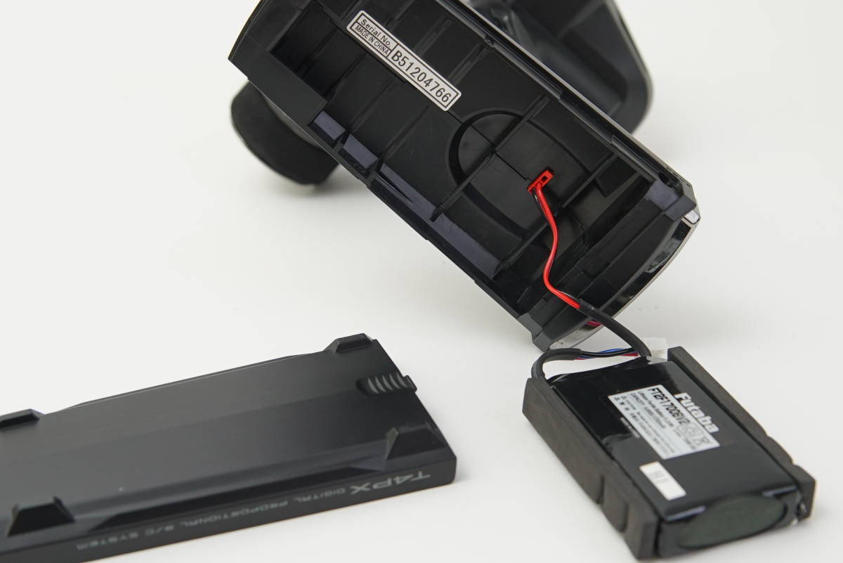 フタバ 2.4GHz T-FHSS 4PX プロポ 送信機 ケース付き 現状品 動作未確認
