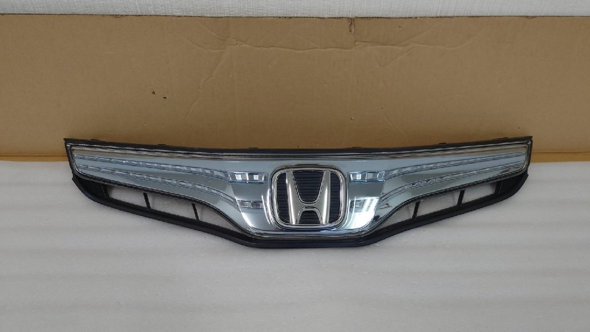 ホンダ フィット フロントグリル HONDA ホンダ 純正 FIT フィット 