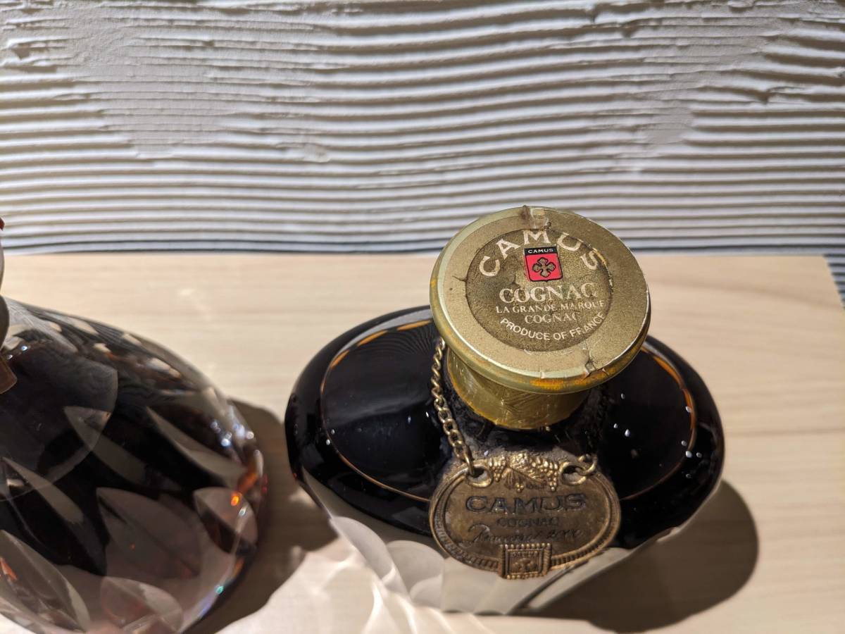 CAMUS☆バカラ☆古酒2点セット　未開封 CAMUS☆バカラ☆古酒2点セット 未開封 CAMUS☆バカラ☆古酒2点セット