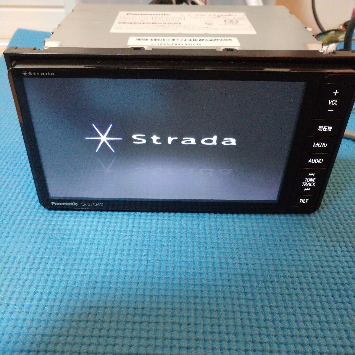 中古】Panasonic strada CN-S310WD メモリーナビ 地図データ2012年