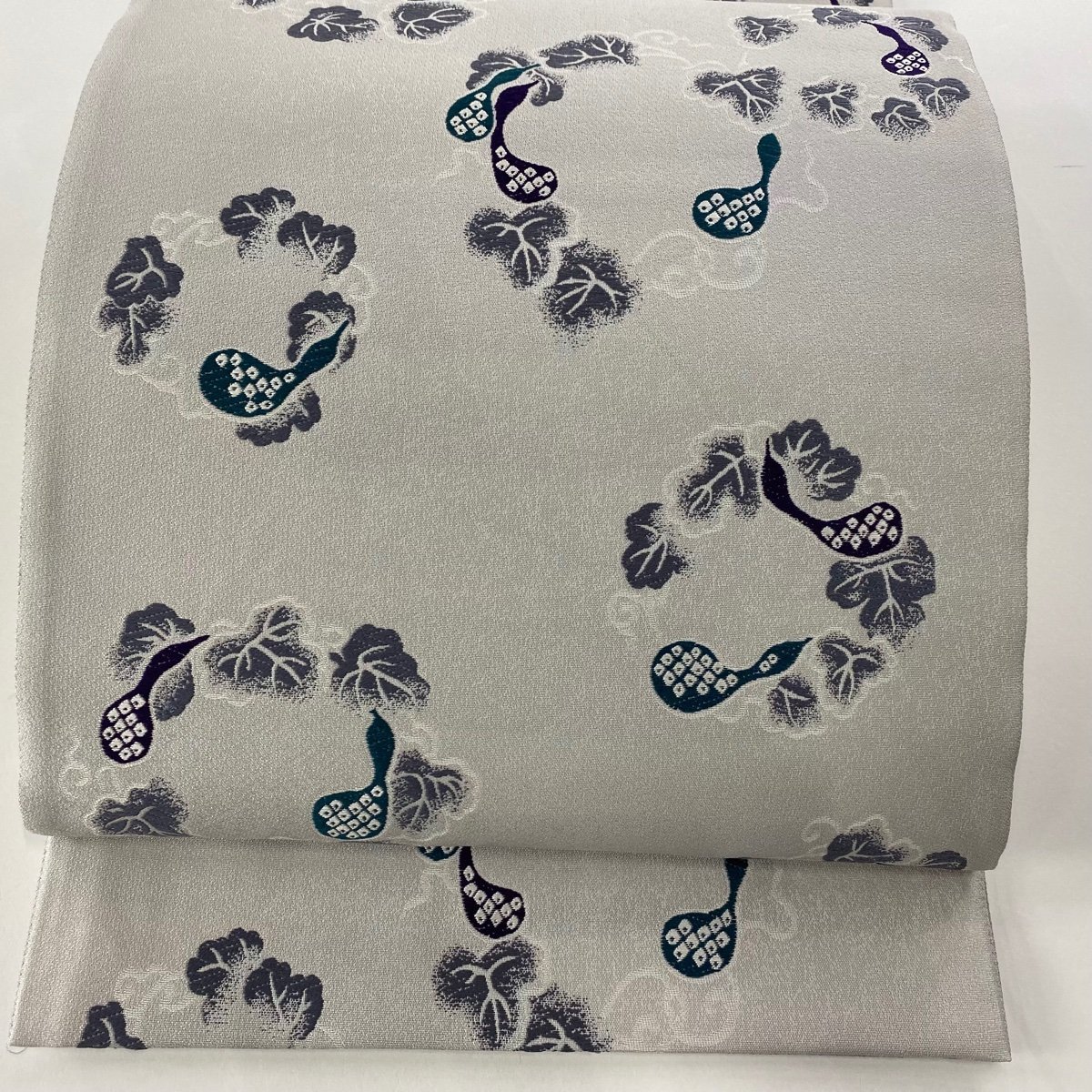 袋帯 美品 名品 瓢箪 灰色 六通 正絹 【中古】 袋帯 名品 美品