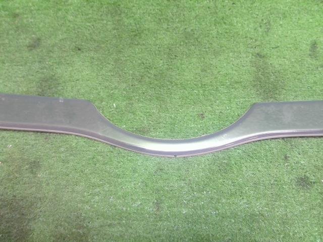 70ヴォクシー純正オプションボンネットガーニシュ 70ヴォクシー純正オプションボンネットガーニシュ トップ