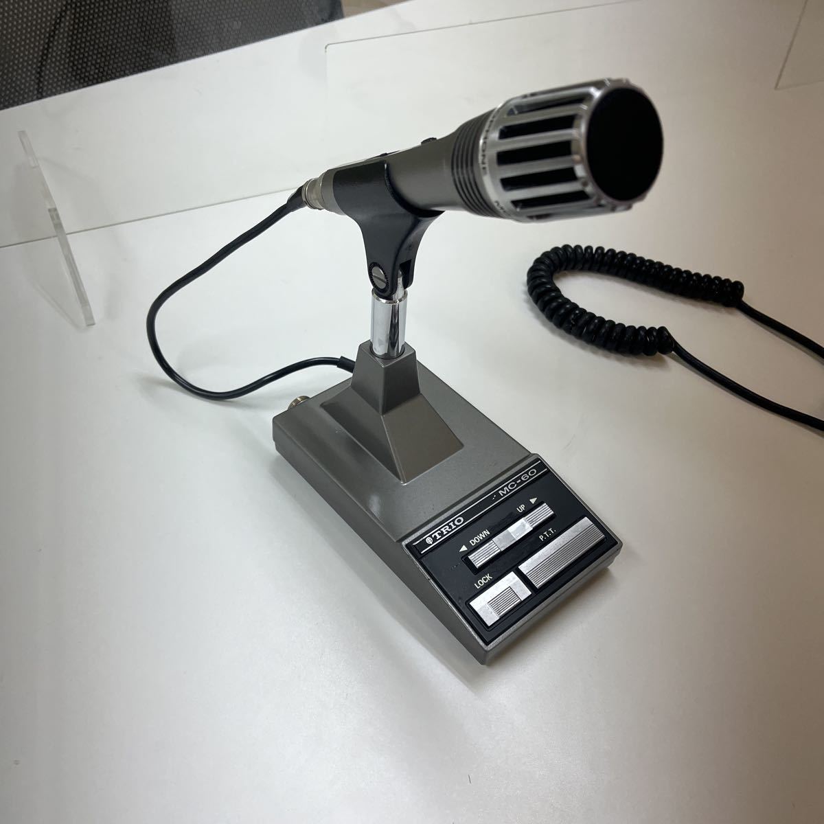 TRIOケンウッド MCー60 8ピン ダイナミック型 中古 スタンドマイク TRIOケンウッド MCー60 8ピン ダイナミック型 中古 スタンドマイク