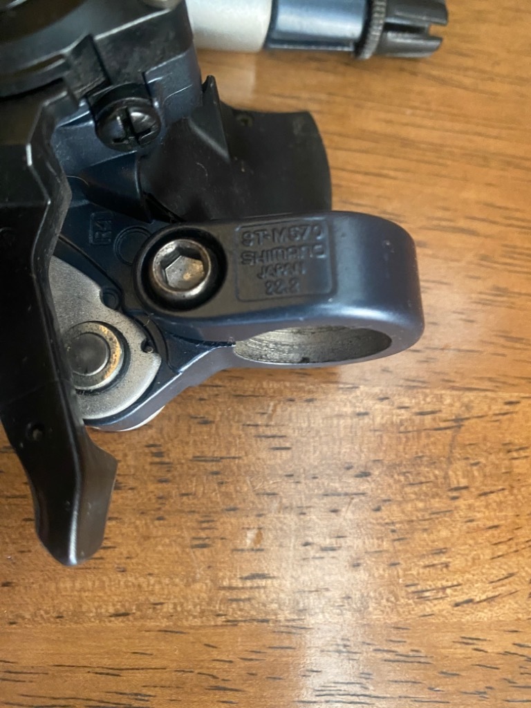 SHIMANO シマノ DEORE LX ST-M570シフトブレーキ一体型レバー 3×9速の