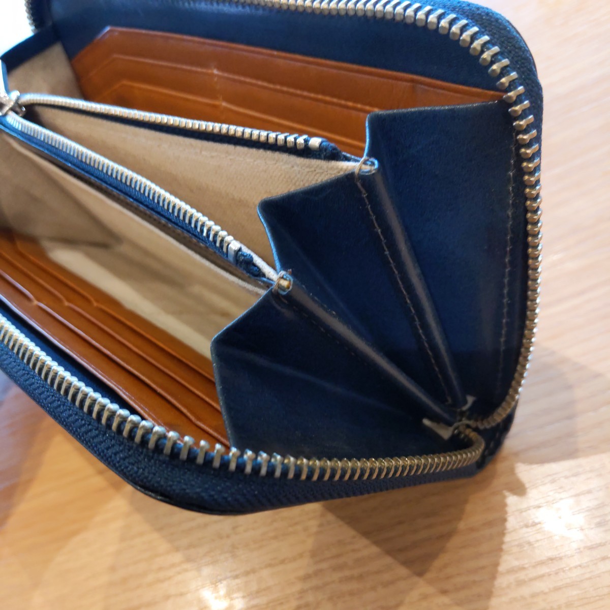 ☆マーガレットハウエルアイデア☆ラウンドファスナー長財布☆ネイビー 