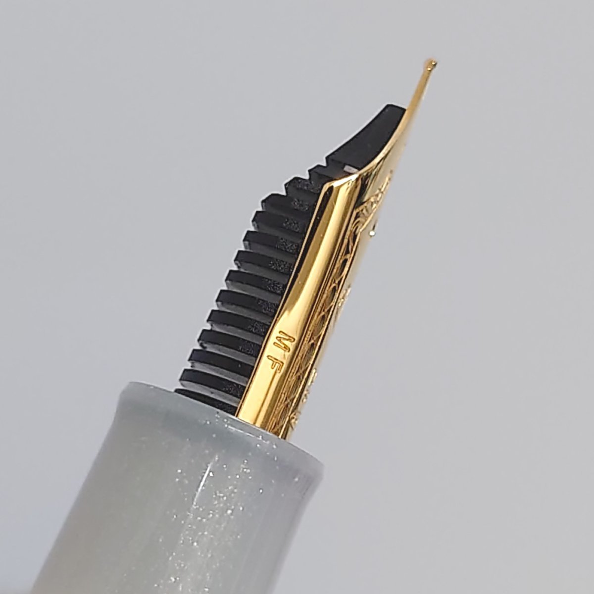 86】良品 SAILOR セーラー 万年筆 FOUNDED1911 MF 14K 585 刻印 14金