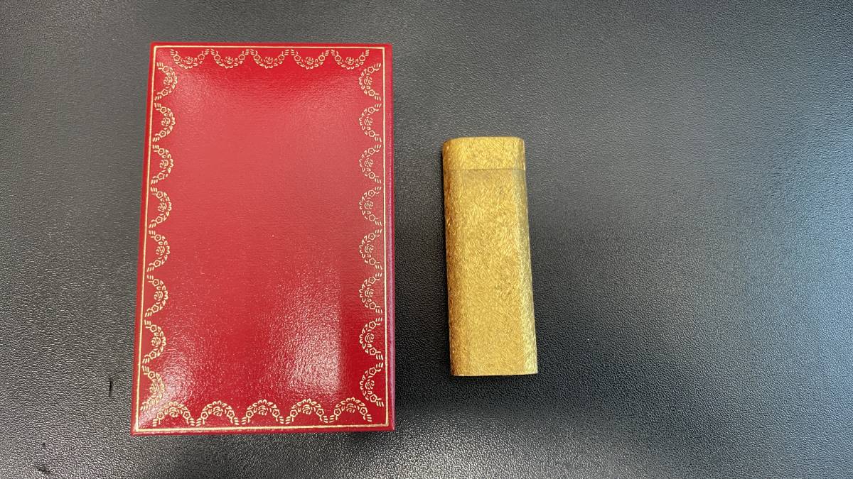 低価，SALE Cartier カルティエ ライター ゴールドカラー 箱付き 火花OK(カルティエ)｜売買されたオークション情報、yahooの商品情報をアーカイブ公開 - オークファン カルティエ