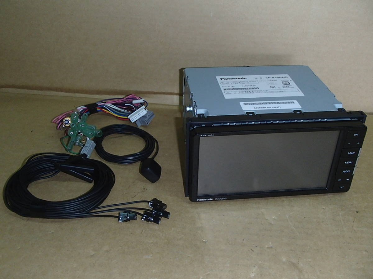 ストラーダ パナソニック CN-RA06WD 2020年購入 カーナビ | 7型ワイド