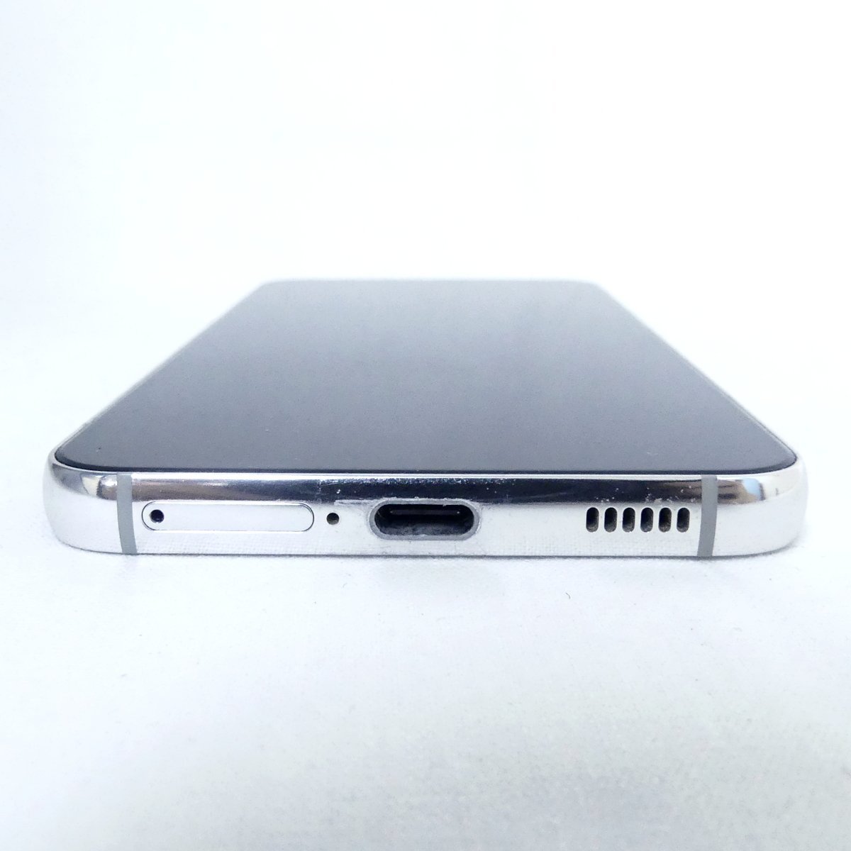 Galaxy ギャラクシー S22 ホワイト 256GB SC-51C バッテリー性能良好