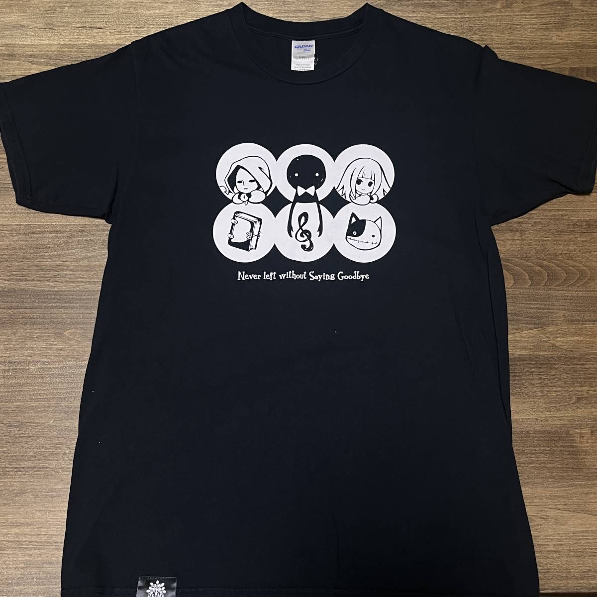◎DEEMO さよならも言わずに、消えてしまわないで Ｔシャツ Never left without saying goodbye shirt
