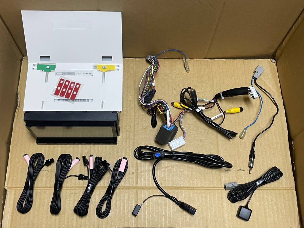 Panasonic SDナビ CN-R301ZA 99000-79AG0 2017年地図 フルセグ DVD 