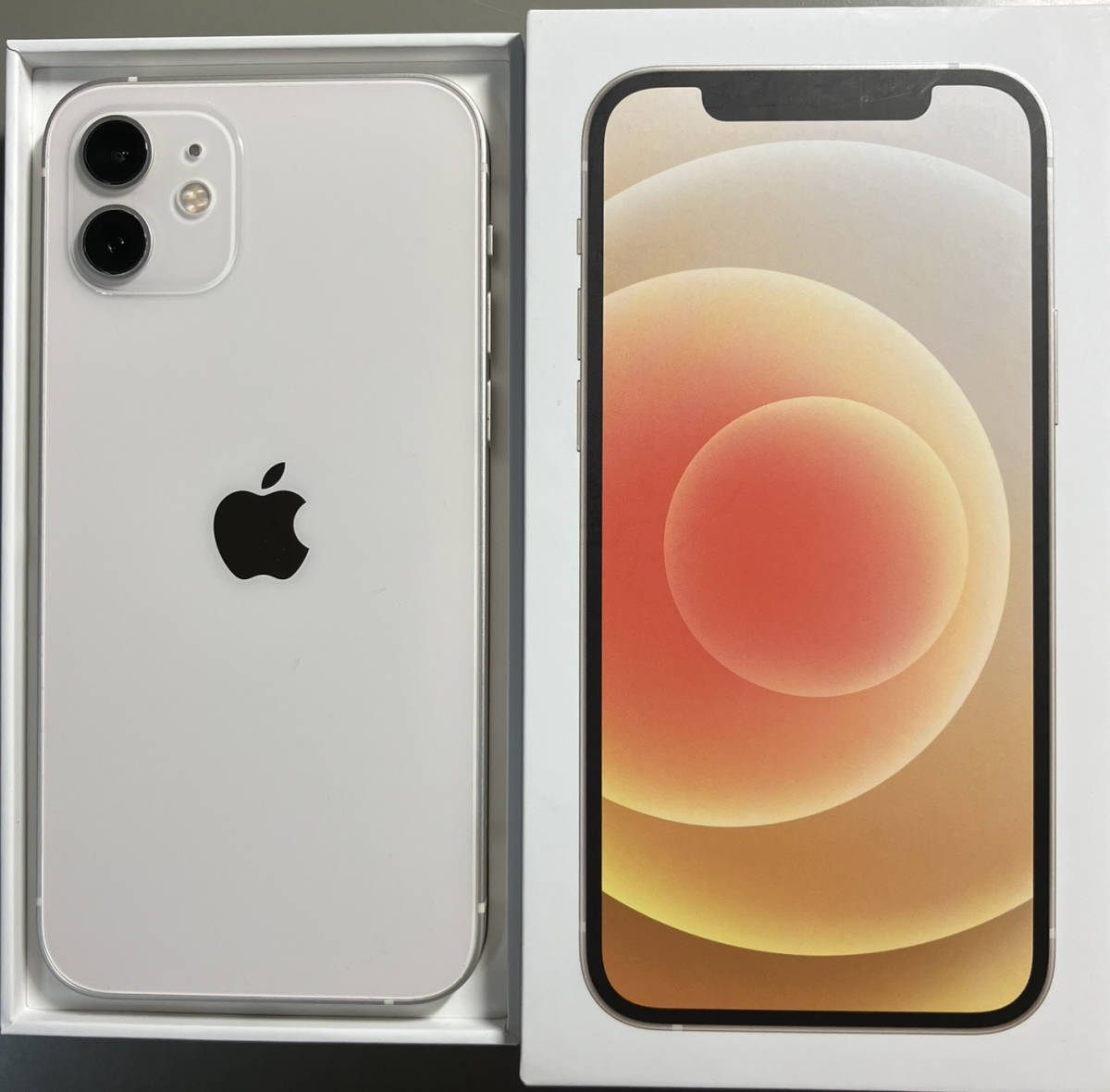 Apple iPhone 12 64G ホワイト 本体 箱付き ☆Apple iPhone12
