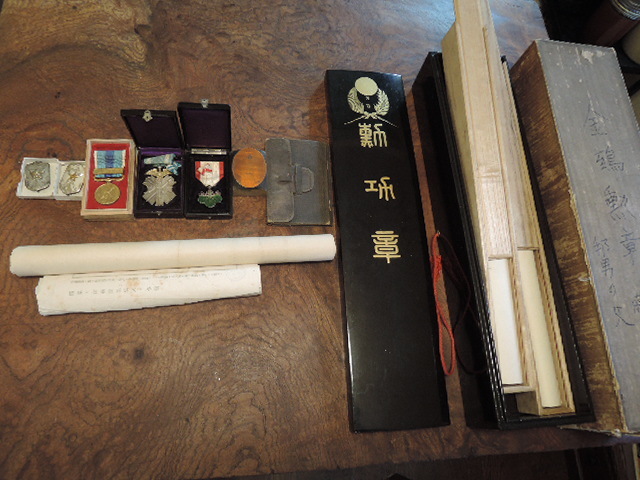 旧日本軍　明治時代/歩兵伍長　陸軍/明治勲章 金鵄勲章/勲記 漆箱　軍隊手帖付 勲章 戦記ミリタリー/歴史資料　オールセット　追加写真有り