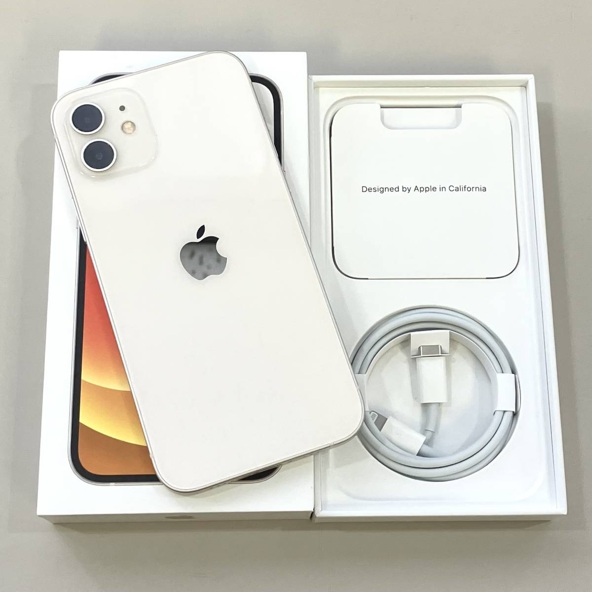 中古 美品】SIMフリー iPhone 12 128GB ホワイト 利用制限○ MGHV3J/A