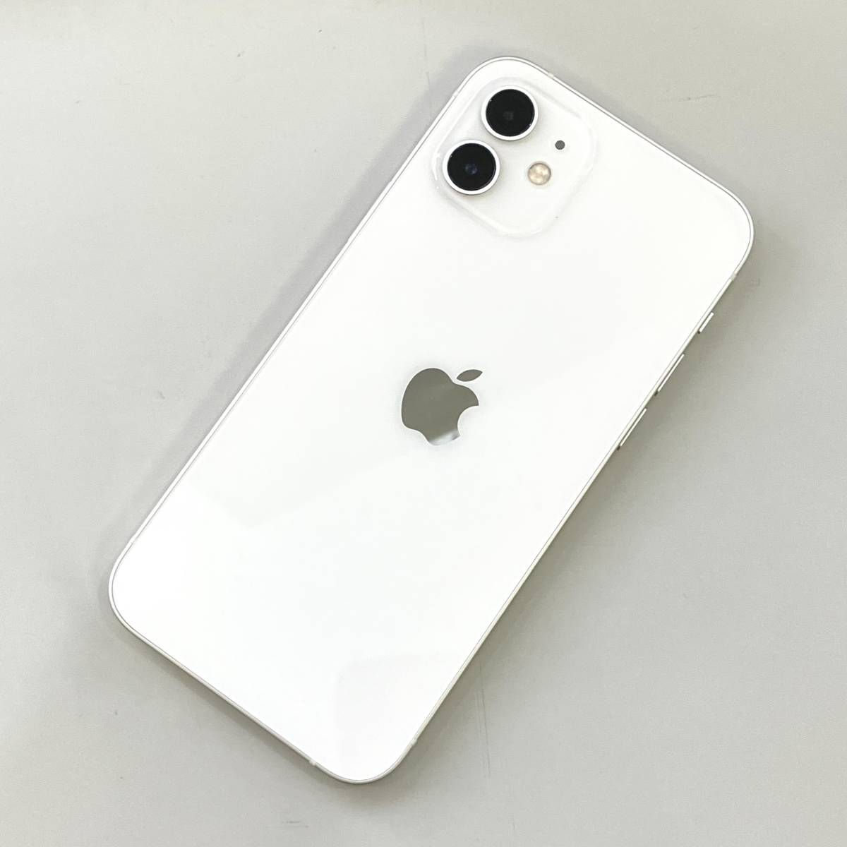 中古 美品】SIMフリー iPhone 12 128GB ホワイト 利用制限○ MGHV3J/A