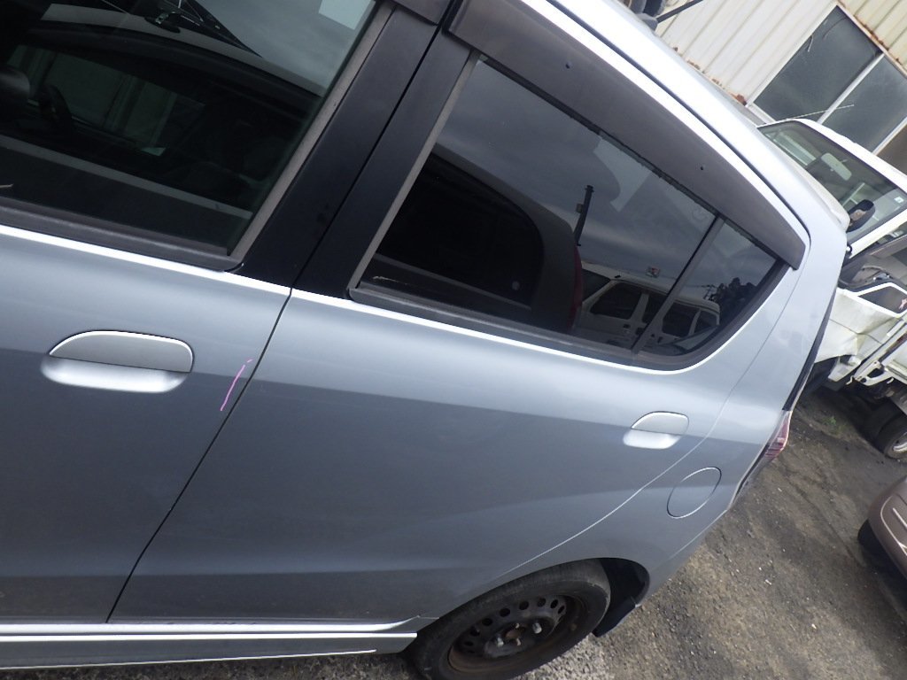 H19　ミラ　L275S　左リアドア　S28　(No，912882)