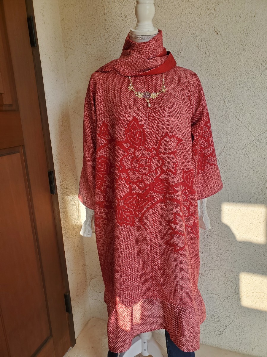 着物リメイク 赤色 裾フリルワンピース