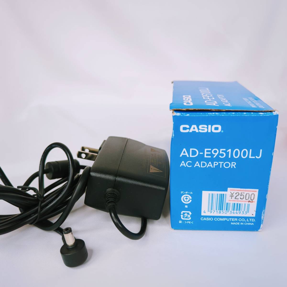 ○ミニキーボードSA-76 ○純正ヘッドホン ○純正ACアダプタ3点
