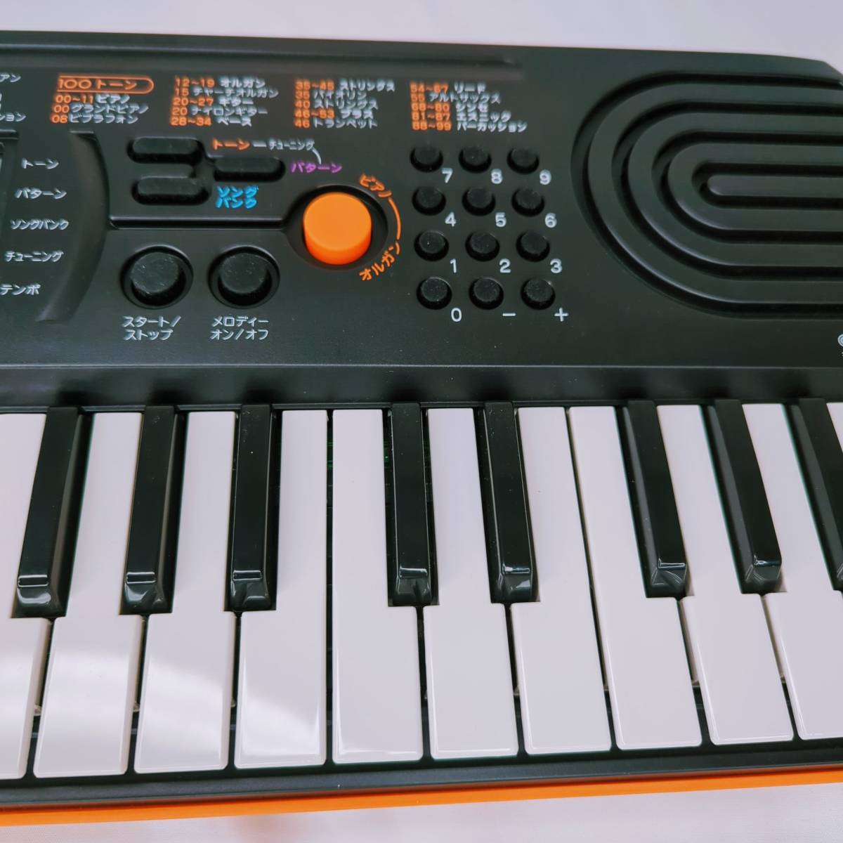 ○ミニキーボードSA-76 ○純正ヘッドホン ○純正ACアダプタ3点