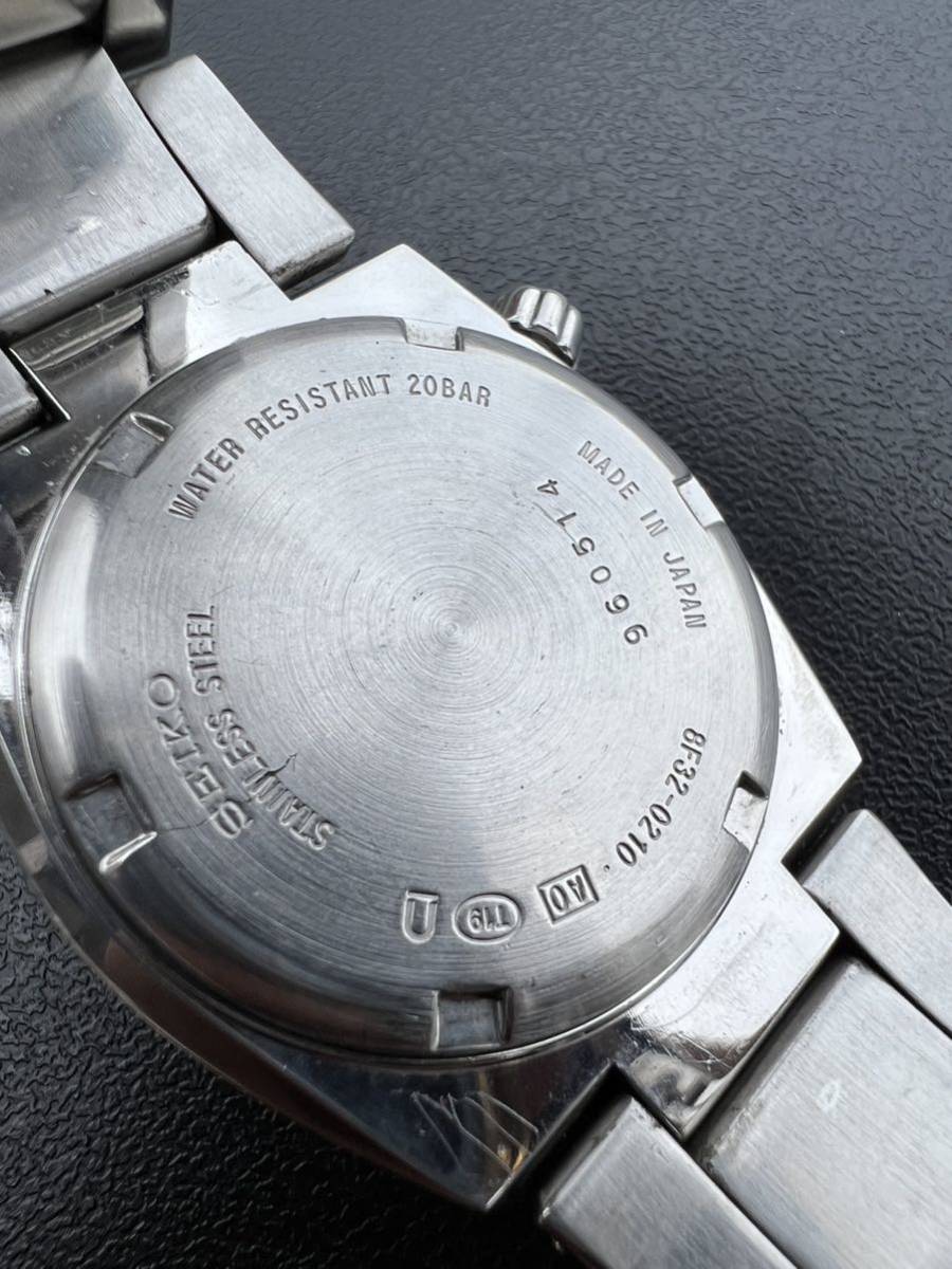 SEIKO 8F32-0210 SUS パーペチュアルカレンダー 3針 クォーツ シルバー  