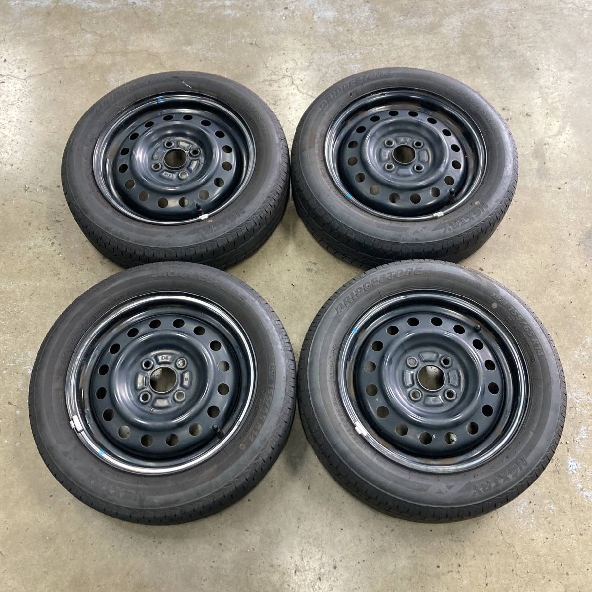 [T0004I5A] 155/65R14 ブリヂストン ネクストリー 夏タイヤ 2022年製 スズキ 純正スチールホイール 14×4.5J+45 14インチ 4本セット