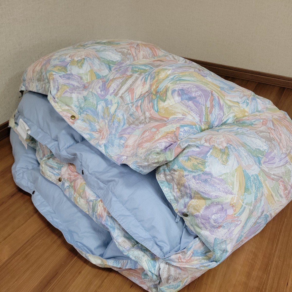 羽毛掛け布団 花柄ブルー 羽毛掛け布団 花柄ブルー ダウン推定90% 羽毛